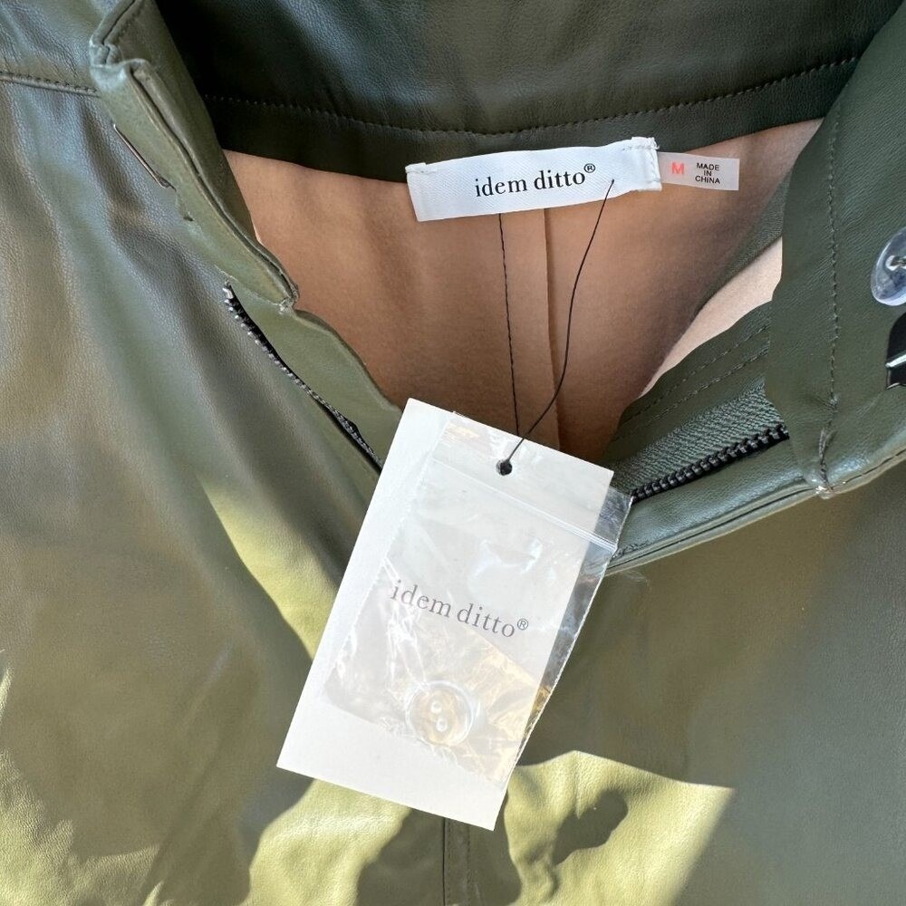 Army Green Vegan Leather Womens Shorts Size‎ M Olive Green Indie Sleaze Festival - Picture 3 of 3